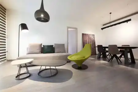 Athenian Residences - 185