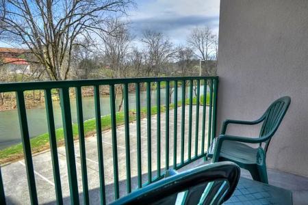 Pigeon River Inn - 162