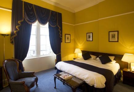 Royal Scots Club - 25
