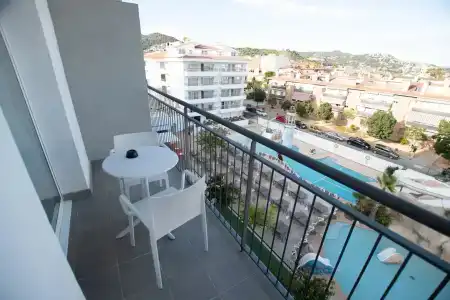 30 Degrees - Pineda Splash - 25