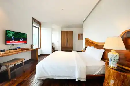 Sky Gem Central - 63