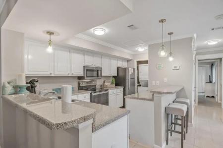 Harbour Point 914 - 17