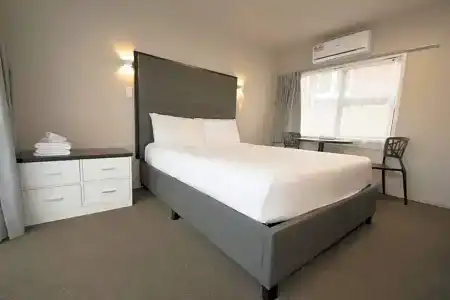 Middlemore - 52