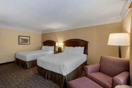 Best Western Inn of the Ozarks - 52