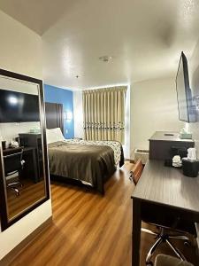 SureStay Plus by Best Western East - 48