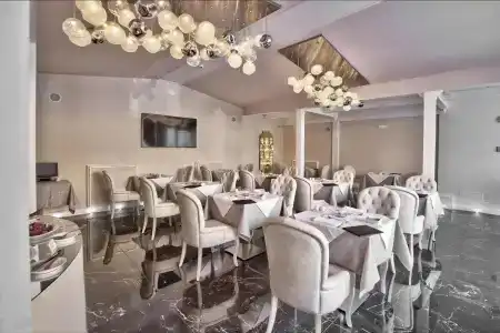 The Moon Boutique & Spa - 16