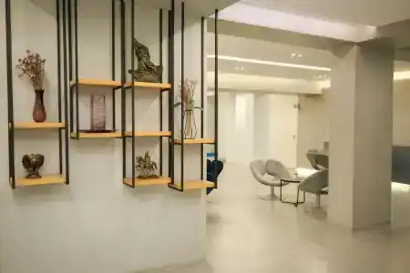 Vlora International - 9