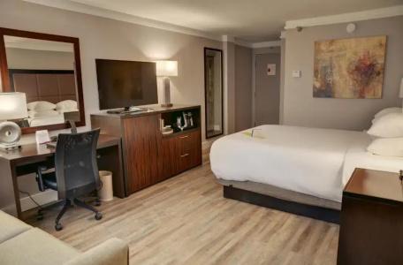 Crowne Plaza, An Ihg - 56