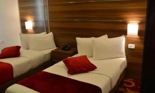 Park Plaza - 22