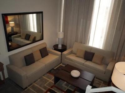 Eco Alcalá Suites - 56
