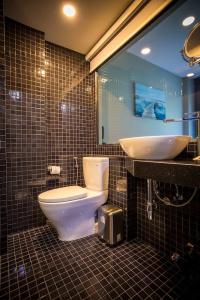 Triple L Patong Beach Phuket - 75