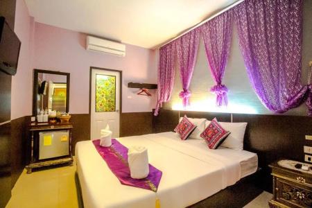 Fai Kham Boutique - 3