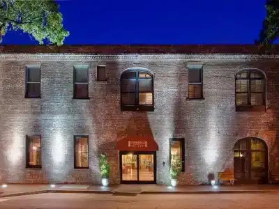 Staybridge Suites Savannah Historic District, an IHG - 50