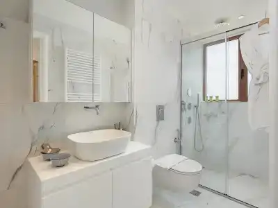 Lia - 104