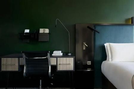 Montcalm East, Autograph Collection - 49