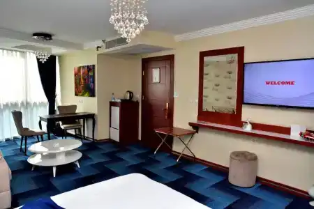Business Grand - 63
