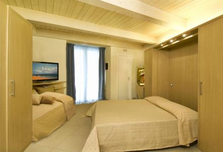 Continental & Residence - 1