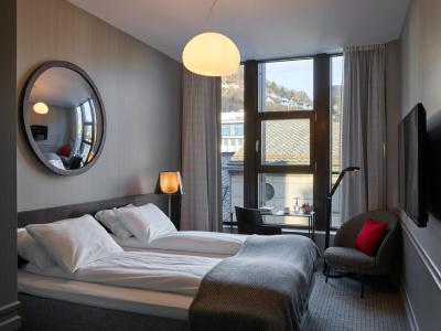 Bergen Børs - 3