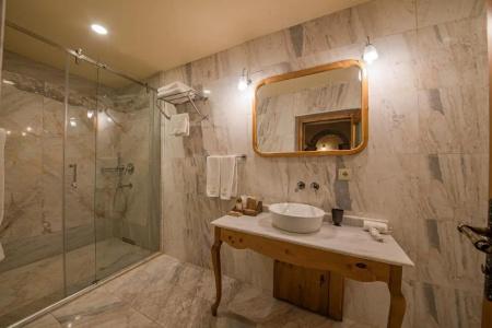 Luxury Cratus Stone Palace - 148