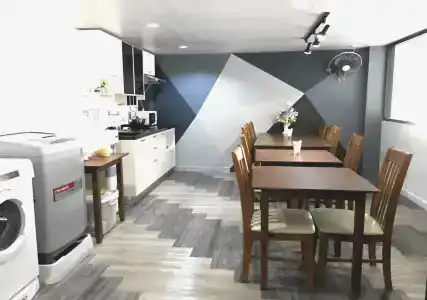 The August Hostel - 14