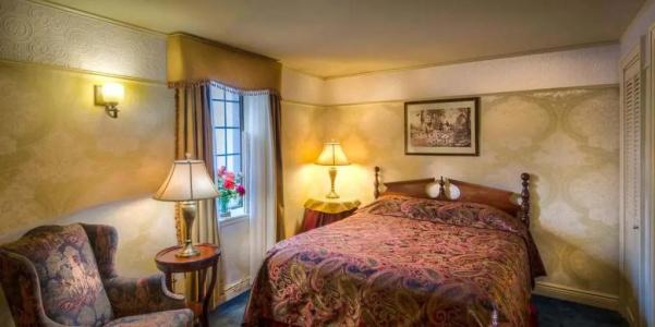 Red Coach Inn - 59