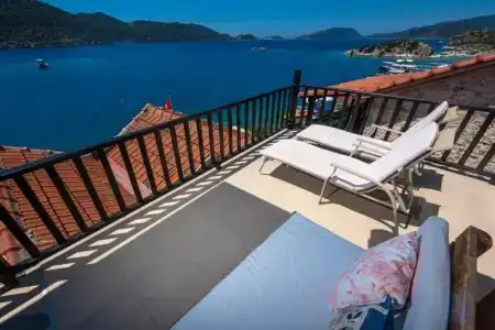 Ankh Pension - 31
