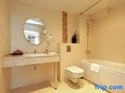 White Rock Castle Suite & SPA - 160