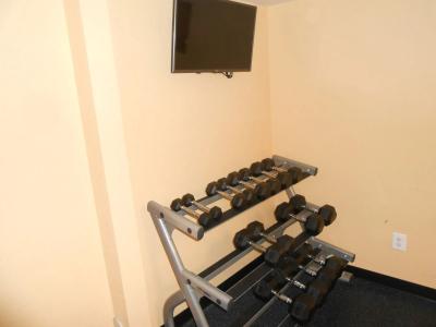 Holiday Inn Express & Suites Phoenix - West, an IHG - 17