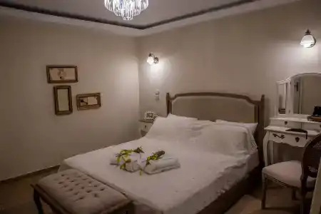 Kyria Boutique House - 2