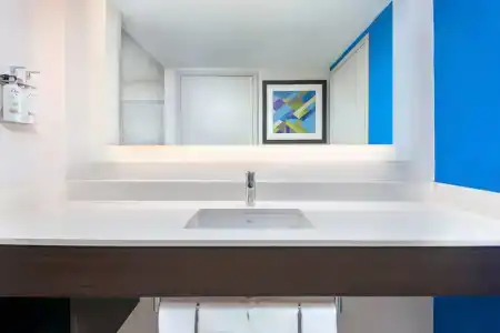 Holiday Inn Express Miami Airport Doral Area, An Ihg - 35