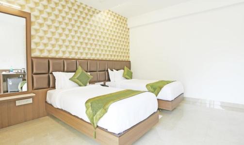 Treebo Trend Pechis Castle Nungambakkam - 17
