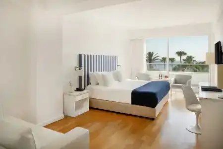 Grecian Sands - 257