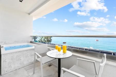 Emily's Luxury Suites - 70