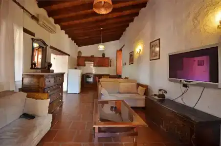 Linos Inn - 50