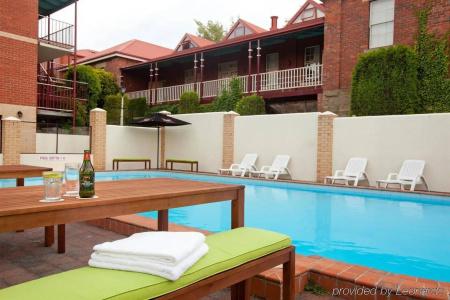 Rydges - 35