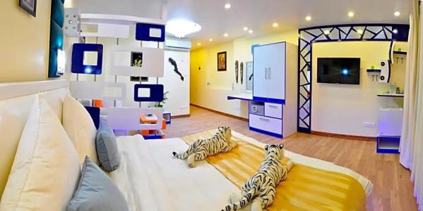 Royal Penguin Boutique & Spa - 141