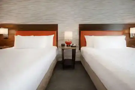 Home2 Suites By Hilton - 86
