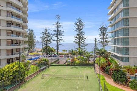 Burleigh Beach Tower - 79