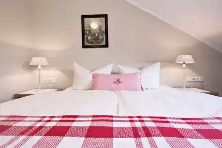 Best Western Plus Suites - 2