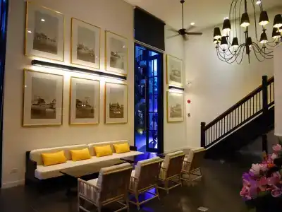 Buri Siri Boutique - 12