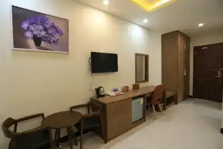 Phung Hung Boutique - 55