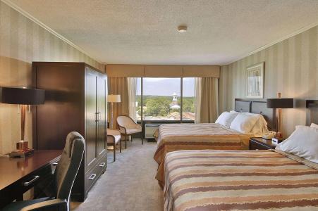 Ramada by Wyndham Downtown & Conference Center - 2