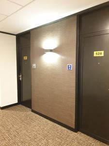 Royal @ Queens (SG Clean, Staycation Approved) - 13