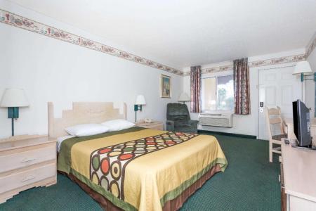 Super 8 by Wyndham - 21