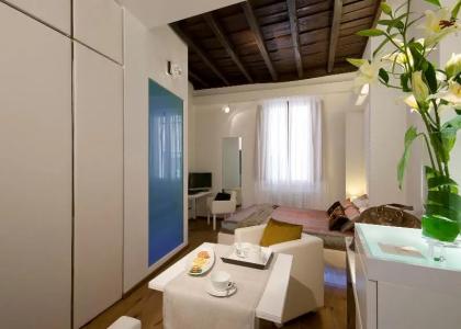 Gigli D'Oro Suite - 15