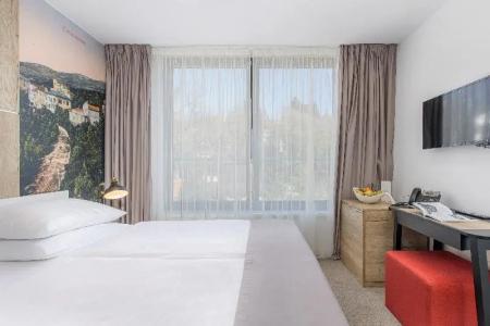 Boutique Esplanade - 65