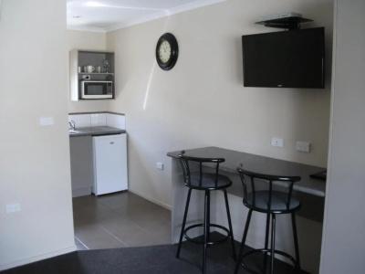Scenicland Motels - 119