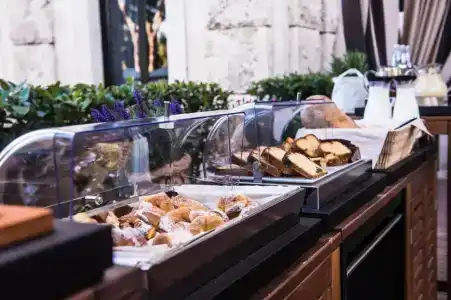 Th Roma - Carpegna Palace - 13