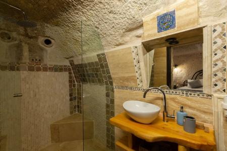 Vintage Cave House - 8