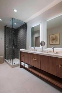 The Westin Galleria Houston - 10